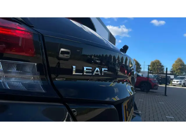 Nissan Leaf 62 kWh e+ N-Connecta 2021 Elektrisch 24