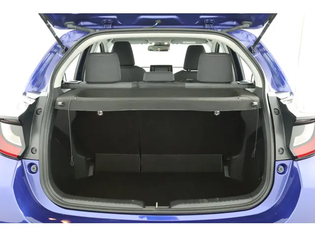 Toyota Yaris 1.5 Hybrid Active 2022 Hybride Benzine 22