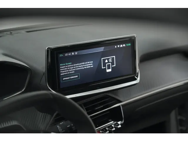 Peugeot 208 PureTech 100 Allure 2024 Benzine 52