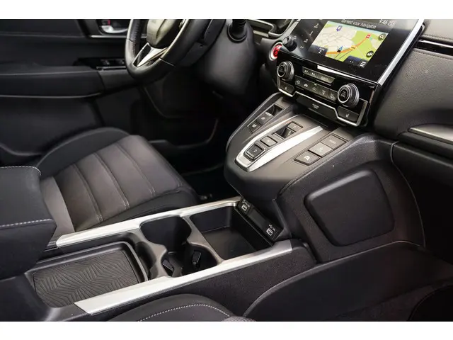 Honda CR-V 2.0i e:HEV ELEGANCE 2023 Hybride Benzine 32