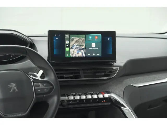 Peugeot 5008 PureTech 130 EAT8 Allure Pack 2021 Benzine