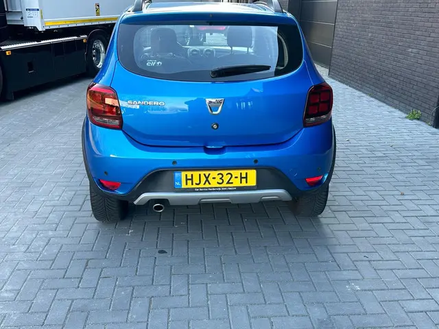 Dacia Sandero 0.9 TCe Bi-Fuel Laureate 2017 Benzine 6