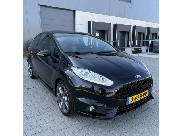Ford Fiesta 1.6 ST1 | Uniek | Super Netjes ! 2014 Benzine