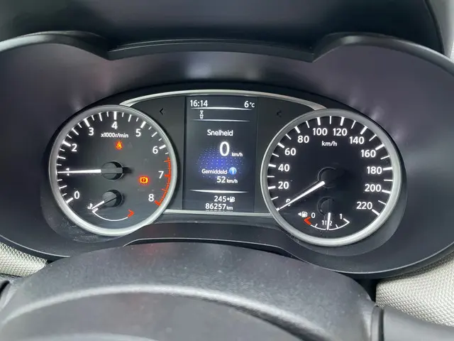 Nissan Micra 0.9 IG-T N-Connecta 2018 Benzine 8