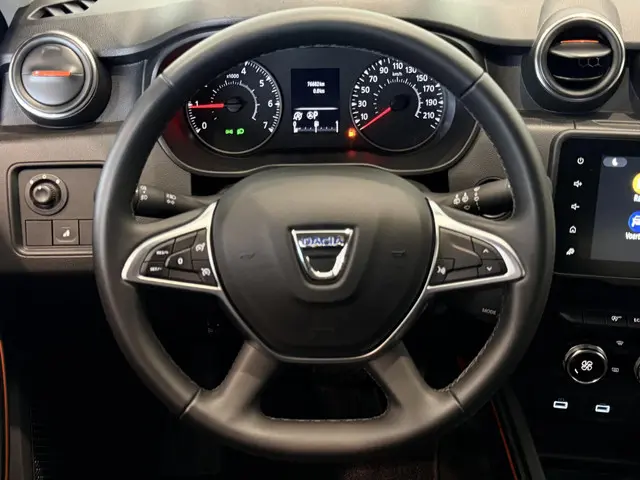 Dacia Duster 1.3 TCe 150 EDC Prestige 2022 Benzine 36
