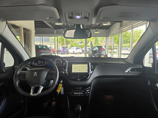 Peugeot 208 1.4 VTi Allure 2012 Benzine 4