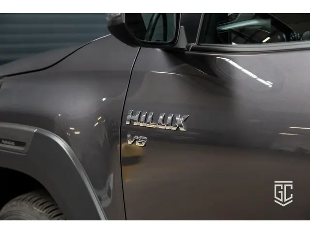 Toyota Hilux 4.0 Double Cab Adventure 2024 Benzine 7