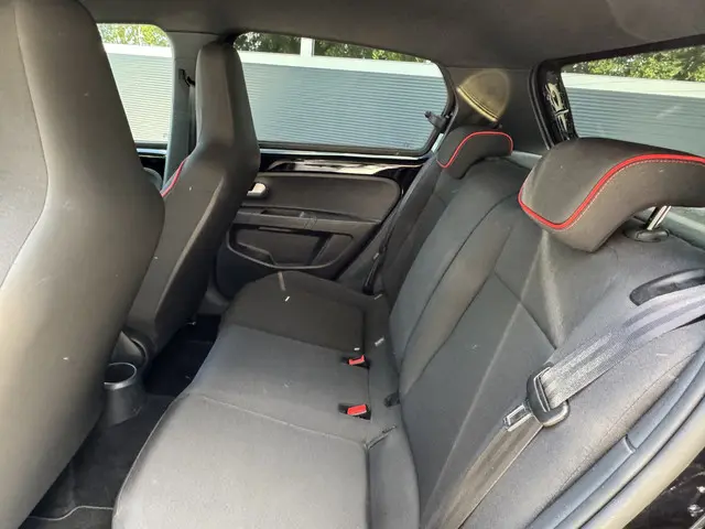 SEAT Mii 1.0 MPI 60pk FR 2019 Benzine 29