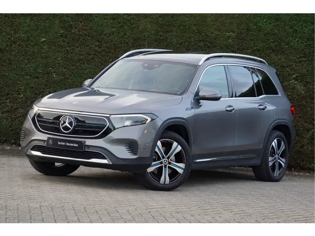 Mercedes-Benz EQB EQB 300 4MATIC 2022 Elektrisch 8