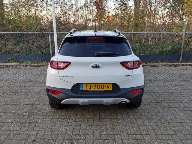 Kia Stonic 1.0 T-GDi DynamicLine 2018 Benzine 6