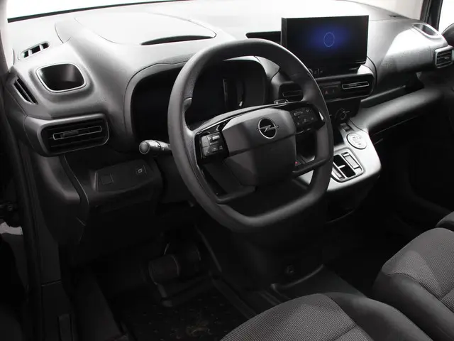 Opel Combo 1.5 BlueHDi 130PK L2 Automaat 2024 Diesel 15