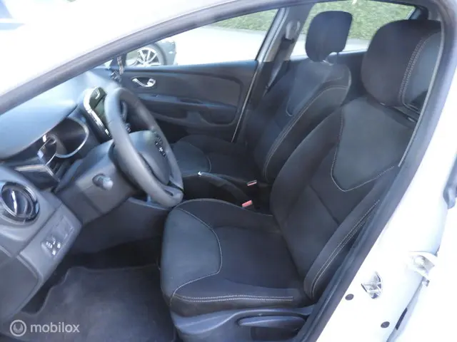 Renault Clio 1.2 16V 2014 Benzine 11