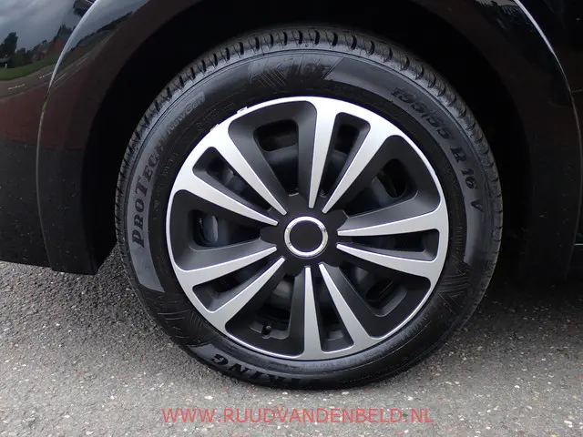 Peugeot e-208 EV Active 50 kWh 2023 Elektrisch 30