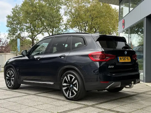 BMW iX3 Aut. Executive 80kWh 2021 Elektrisch 4