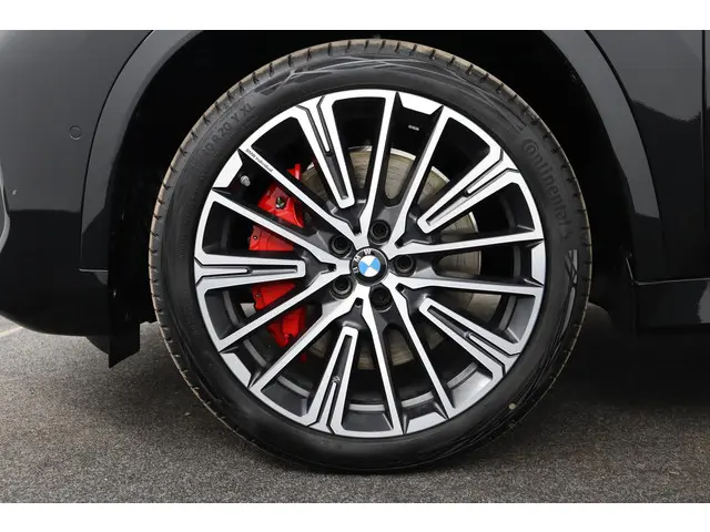 BMW X1 xDrive23i 2026 Benzine 29