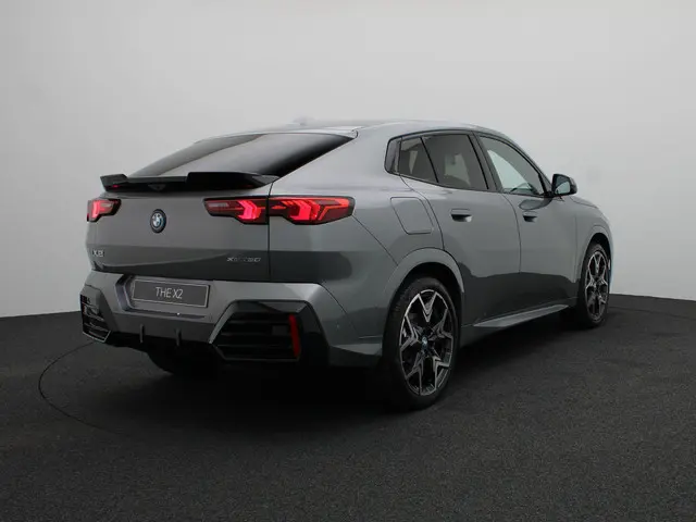 BMW iX2 2