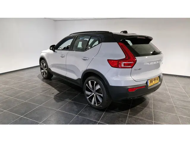 Volvo XC40 1.5 T5 Recharge R-Design 2022 Hybride Benzine 6
