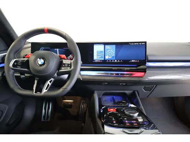 BMW M5 Sedan | M Driver's Package 2026 Hybride Benzine 10