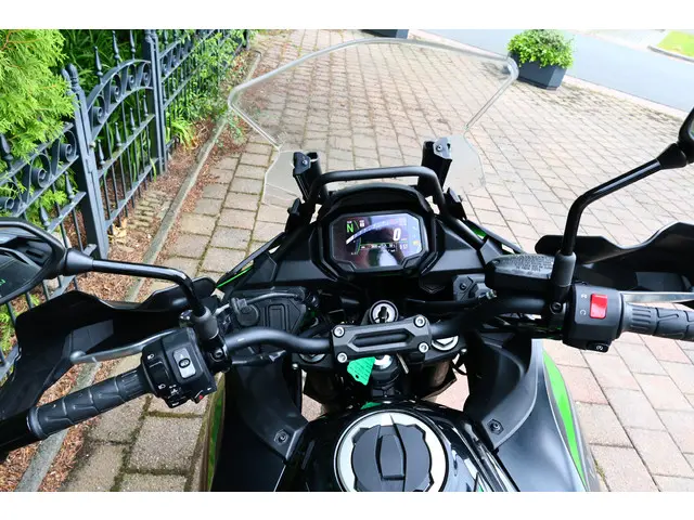 Kawasaki Versys 650 TOURER ABS 2023 Benzine 18