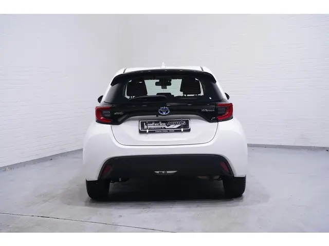 Toyota Yaris 1.5 Hybrid Dynamic 2021 Hybride Benzine 6