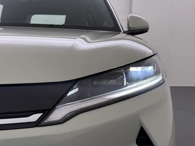 BYD ATTO 2 Boost 45 kWh 2024 Elektrisch 13