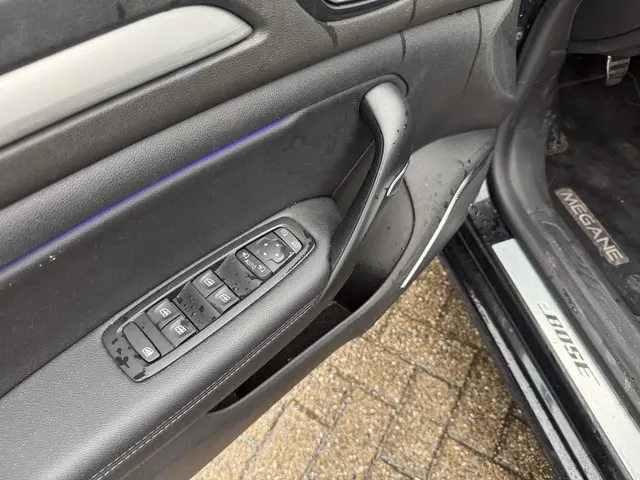 Renault Mégane Estate TCe Bose 2018 Benzine 11