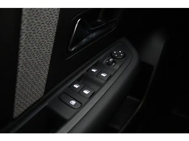 Citroën C4 1.2 Puretech Feel 2025 Benzine 17
