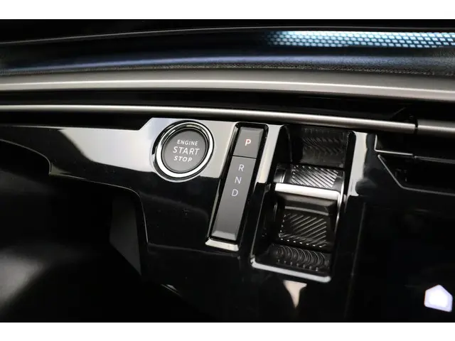Peugeot e-5008 GT Avantage 73 kWh 2025 Elektrisch 38