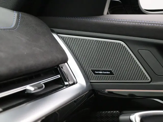 BMW X1 xDrive25e 2025 Hybride Benzine 14