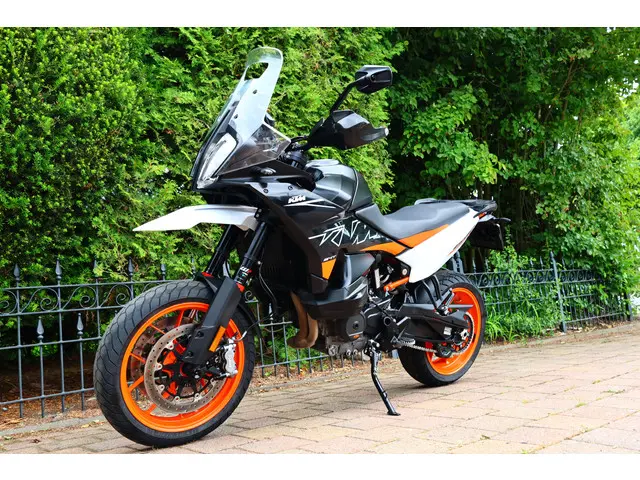 KTM 890 SMT ABS TechPack 2023 Benzine 2