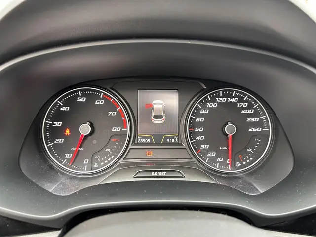 SEAT Leon 1.4 EcoTSI FR Business Intense 2017 Benzine 24