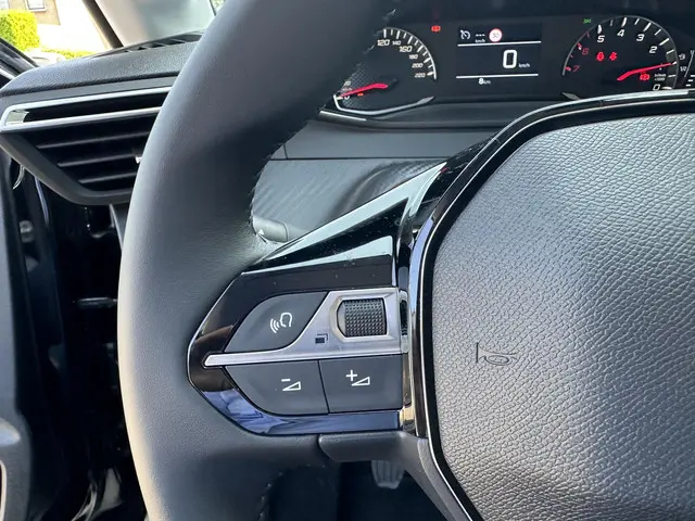 Peugeot 208 1.2 Style 2025 Benzine 16