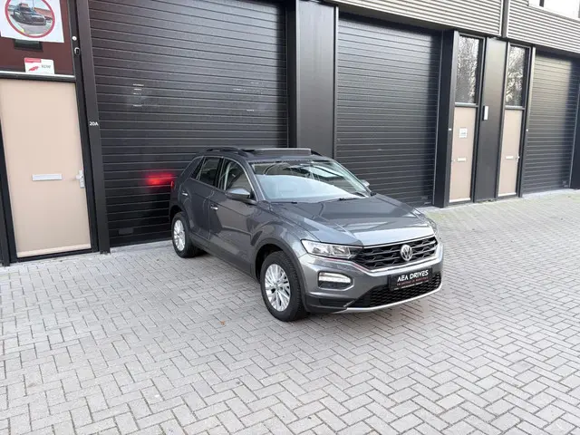 Volkswagen T-Roc 1.5 TSI Style 2019 Benzine 8