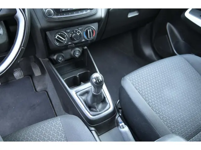 Suzuki Swift 1.2 Select 2017 Benzine 13