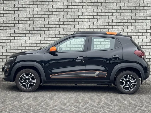 Dacia Spring Comfort Plus 27 kWh 2023 Elektrisch 16