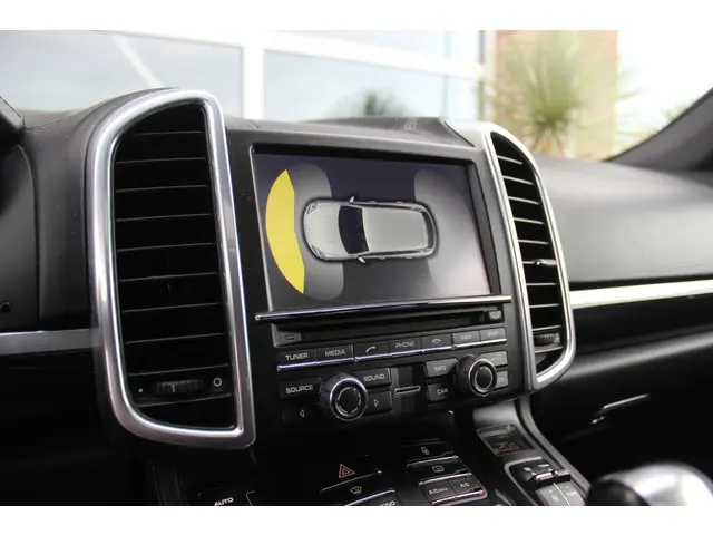 Porsche Cayenne 3.0 D 2012 Diesel 26