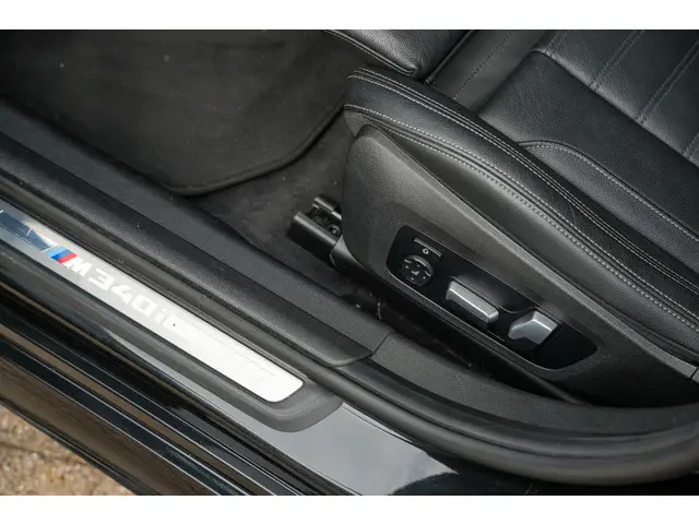 BMW 3 Serie Touring M340i xDrive 2020 Benzine 29