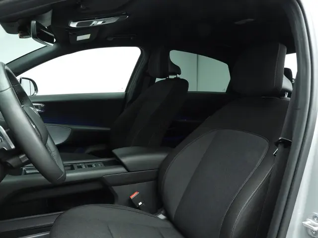 Hyundai IONIQ 6 Connect 77.4 kWh 2025 Elektrisch 7