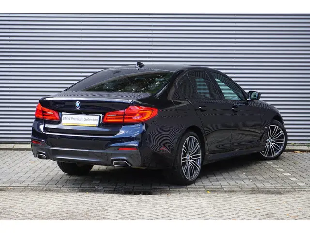 BMW 5 Serie 530e xDrive 2020 Hybride Benzine 2