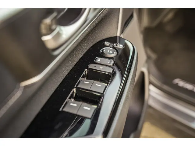 Honda CR-V 2.0i e:HEV ELEGANCE 2023 Hybride Benzine 41