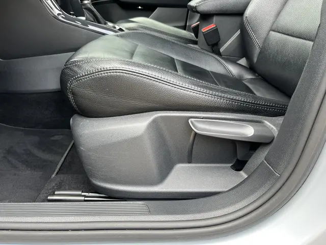 Volkswagen T-Roc 1.5 TSI Style 2019 Benzine 24