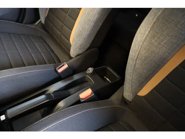 Citroën C3 Aircross Turbo 100 Plus 2025 Benzine 42