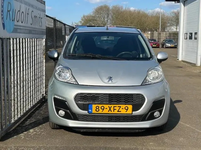 Peugeot 107 1.0 Active 2012 Benzine 2