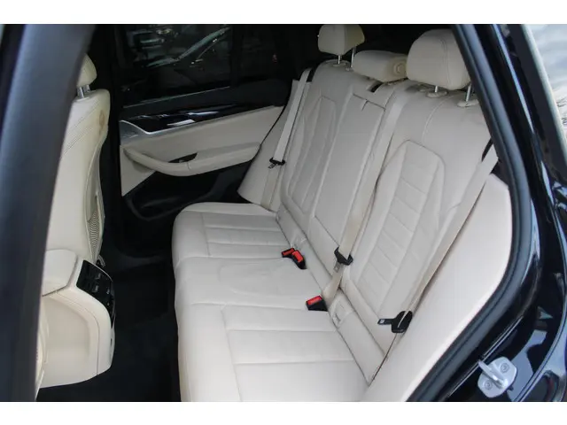 BMW X3 xDrive30e High Executive 2020 Hybride Benzine 37