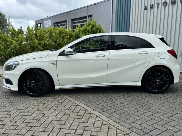 Mercedes-Benz A-Klasse AMG 45 4MATIC 2013 Benzine 5