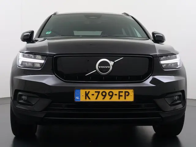 Volvo XC40 Recharge P8 AWD R-Design 2020 Elektrisch 3
