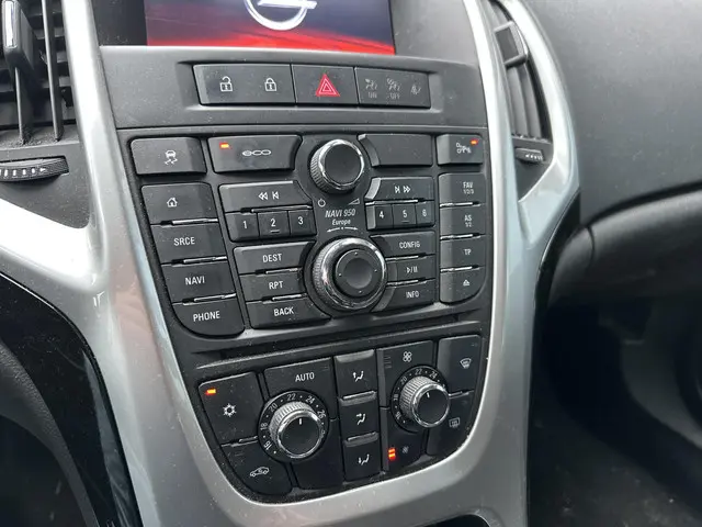 Opel Astra Sports Tourer 1.4 Turbo Sport + 2015 Benzine 14