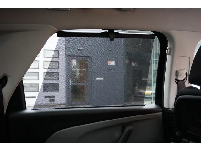 Citroën C4 Picasso 1.6 e-THP Intensive 2014 Benzine 37