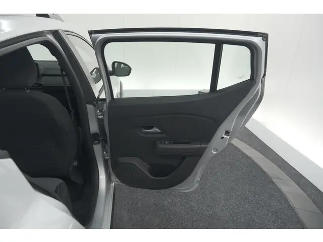 Dacia Sandero Stepway TCe 90 Extreme 2024 Benzine 29
