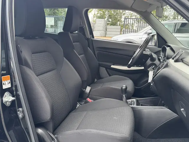 Suzuki Swift 1.2 SELECT 2019 Benzine 10